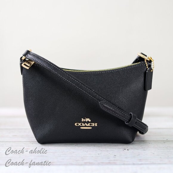 NWT Coach CW336 Zip Top Crossbody Bag in Crossgrain Leather Black - Picture 1 of 9